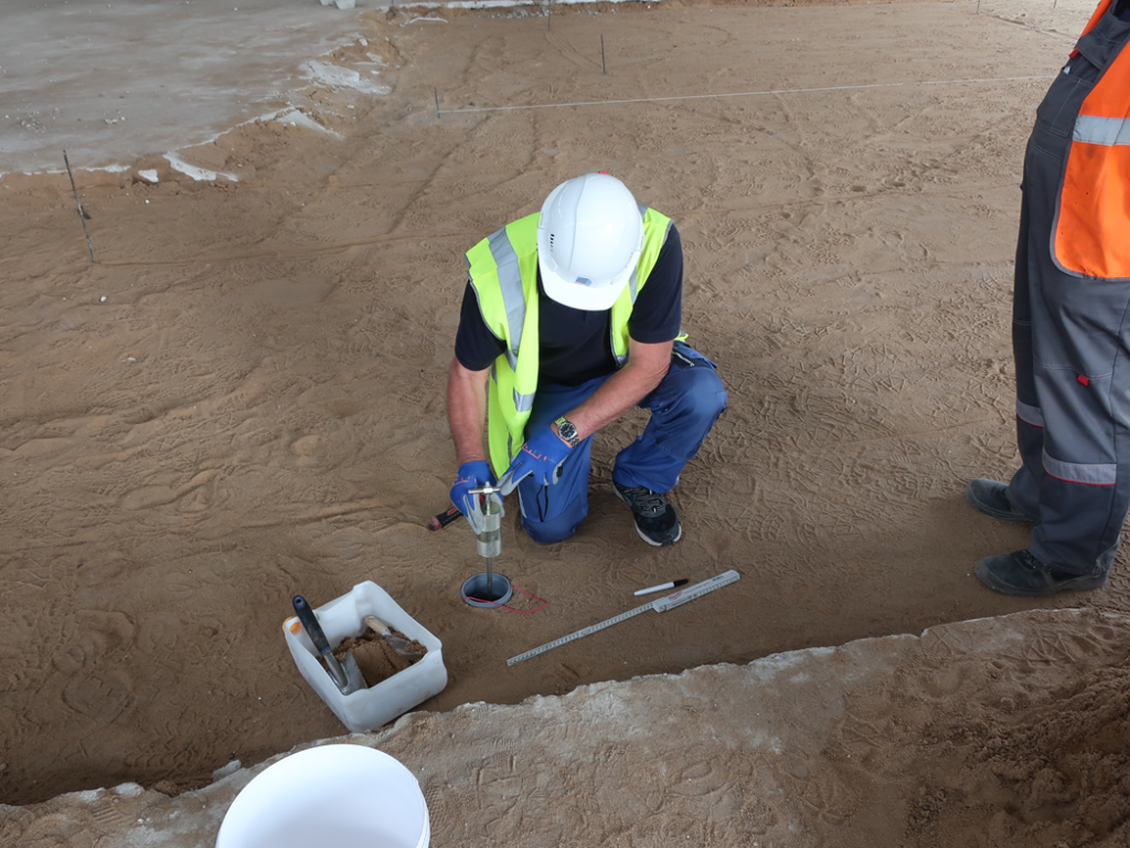 Измерение плотности песка